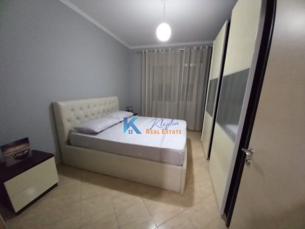 Tirane, jepet me qera apartament 1+1+Ballkon Kati 4, 80 m² 520 € (Kodra e Diellit 1, afer rezidences)