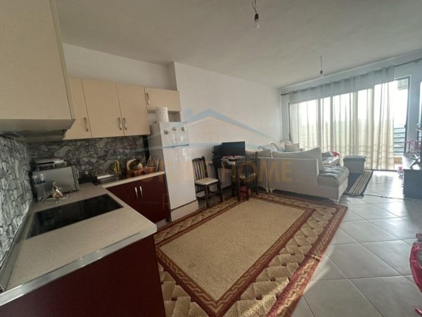 Tirane, shitet apartament 1+1 Kati 7, 66 m² 85,000 € (Unaza e Re)
