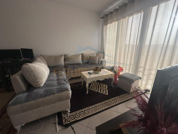 Tirane, shitet apartament 1+1 Kati 7, 66 m² 85,000 € (Unaza e Re)