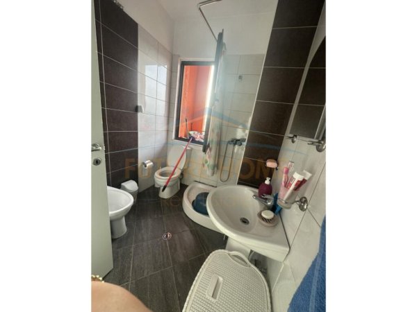 Tirane, shitet apartament 1+1 Kati 7, 66 m² 85,000 € (Unaza e Re)