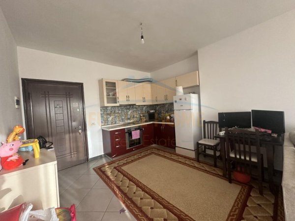 Tirane, shitet apartament 1+1 Kati 7, 66 m² 85,000 € (Unaza e Re)