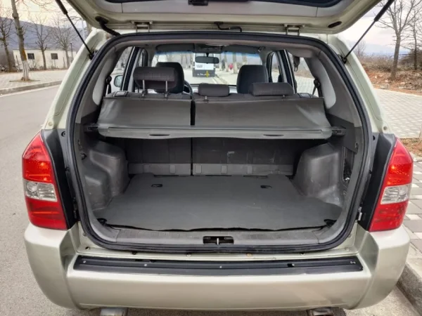 Kukes, shitet SUV | Fuoristrad | Xhip Hyundai Tucson Nafte, bezhë manuale Kondicioner 350000 km 4,100 €