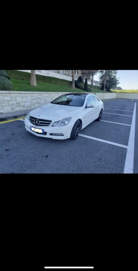 Elbasan, shes makine Nafte, e bardhë manuale Kondicioner 220000 km 6,500 €