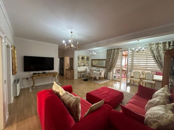 Tirane, shes apartament 3+1+Ballkon , 155 m² 220,000 € (Kodra e Diellit)
