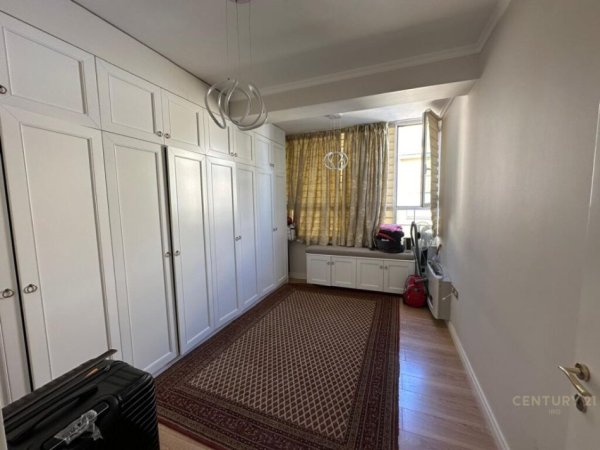 Tirane, shes apartament 3+1+Ballkon , 155 m² 220,000 € (Kodra e Diellit)
