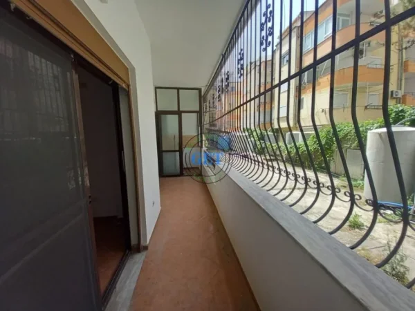 Durres, shitet apartament 1+1+Ballkon Kati 1, 70 m² 78,000 € (Shitet, Apartament 1+1, Shkembi I Kavajes, Durres)