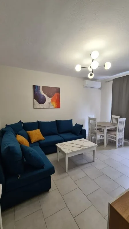 Tirane, jepet me qera apartament 1+1+Aneks+Ballkon Kati 2, 60 m² 470 € (21 Dhjetori)