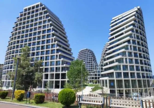 Tirane, jepet me qera ambjent biznesi Kati 0, 131 m² 1,150 € (Rruga e Kosovareve)