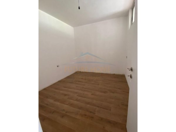 Tirane, shitet apartament 2+1 Kati 6, 84 m² 143,000 € (FARMACIA 10)