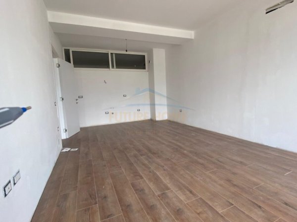 Tirane, shitet apartament 2+1 Kati 6, 84 m² 143,000 € (FARMACIA 10)