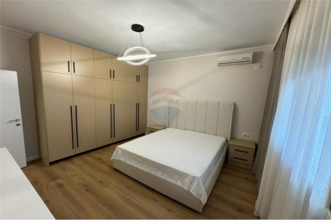 Tirane, jepet me qera apartament Kati 1, 132 m² 400 € 