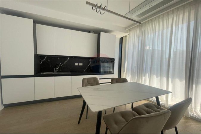 Tirane, jepet me qera apartament Kati 6, 88 m² 1,000 € 