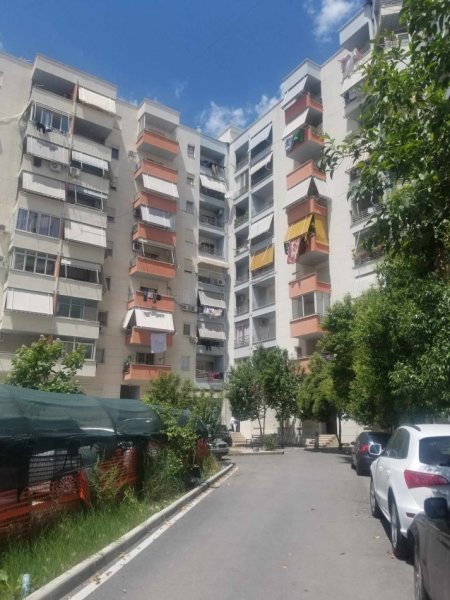 Tirane, shes apartament 2+1+Ballkon Kati 3, 93 m² 115,000 € (Rruga Besim Alla, Tirane)