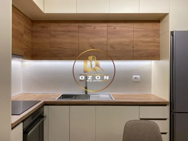 Apartament Modern 1+1 në Kompleksin Kontakt 2, Siri Kodra600 €!