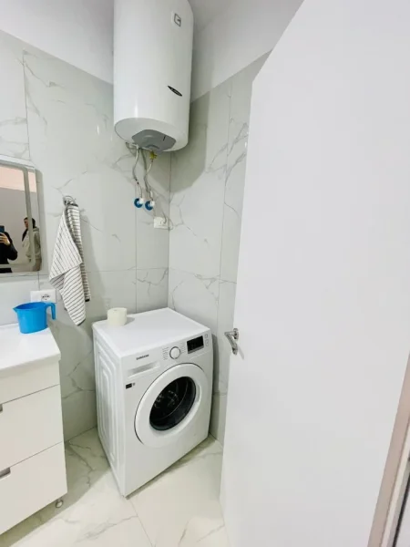 Tirane, jepet me qera apartament 2+1 Kati 0, 77 m² 450 € (Xhamlliku)