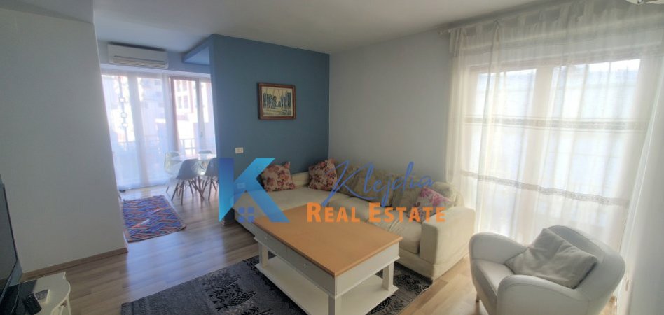 Tirane, jepet me qera apartament 1+1+Ballkon Kati 6, 65 m² 650 € (Myslym Shyr, rruga Islam Alla)