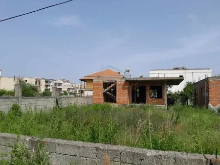 Shitje, Shtëpi Private, në Durrës