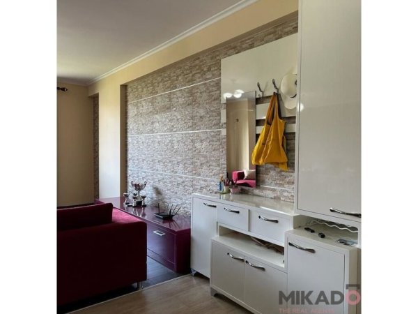 Tirane, shitet apartament 3+1+Ballkon Kati 2, 127 m² 220,000 € (Kopshti botanik)