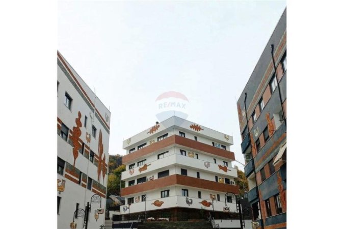 Tirane, shitet apartament 3+1 Kati 3, 154 m² 225,000 € (Rezidenca Kodra e Diellit - British School)