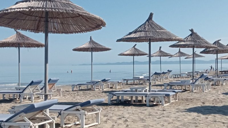 Durres, dhome ne plazh Sh49