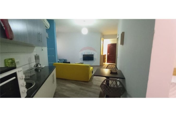 Tirane, jepet me qera apartament 1+1 Kati 2, 60 m² 400 € (Rruga Pandeli Evangjeli - Rruga e Elbasanit)