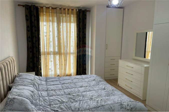 Tirane, jepet me qera apartament 2+1 Kati 7, 95 m² 700 € (Kompleksi Fiori di Bosco - Don Bosko)