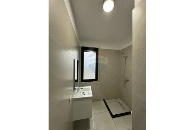 Tirane, jepet me qera apartament 2+1 Kati 9, 90 m² 650 € (Don Bosko - Gjykata Administrative)