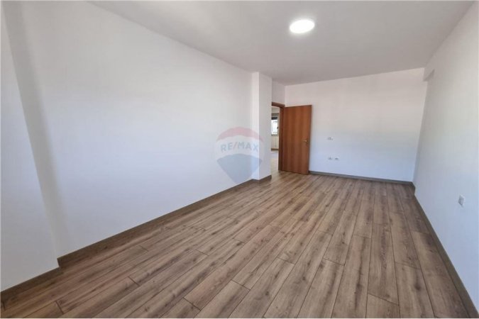 Tirane, jepet me qera apartament 2+1 Kati 7, 80 m² 165,000 € (Rruga e Dibres - Kompleksi Halili - Rruga e Dibrës - Selvia, Albania)