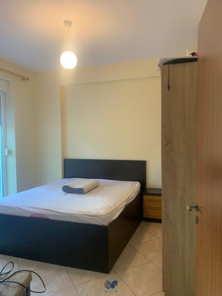 Jepet Me Qera Apartament 2+1 Tek Liqeni Thate [ID P02124]