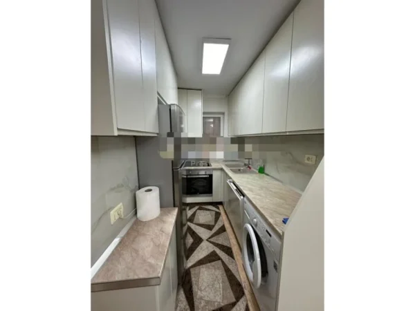Tirane, shes apartament 2+1 Kati 3, 76 m² 114,000 € (PERBALL MATERNITETIT TE RI)