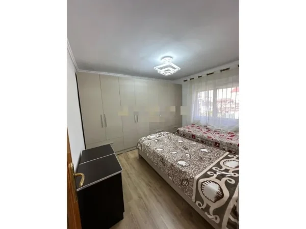 Tirane, shes apartament 2+1 Kati 3, 76 m² 114,000 € (PERBALL MATERNITETIT TE RI)