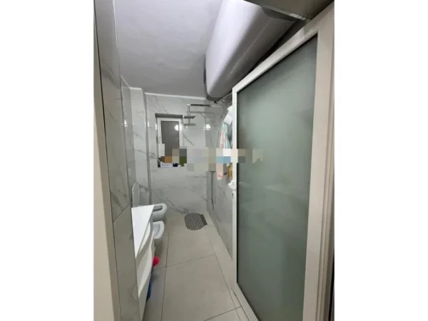 Tirane, shes apartament 2+1 Kati 3, 76 m² 114,000 € (PERBALL MATERNITETIT TE RI)