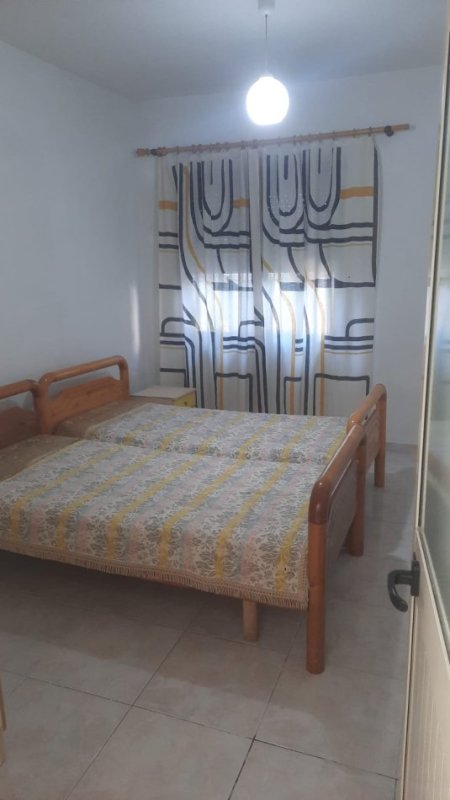 Tirane, jepet me qera apartament 2+1 Kati 1, 80 m² 320 € (SIRI KODRA)