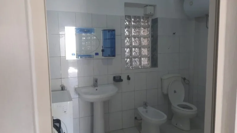 Tirane, jepet me qera apartament 2+1 Kati 1, 80 m² 320 € (SIRI KODRA)