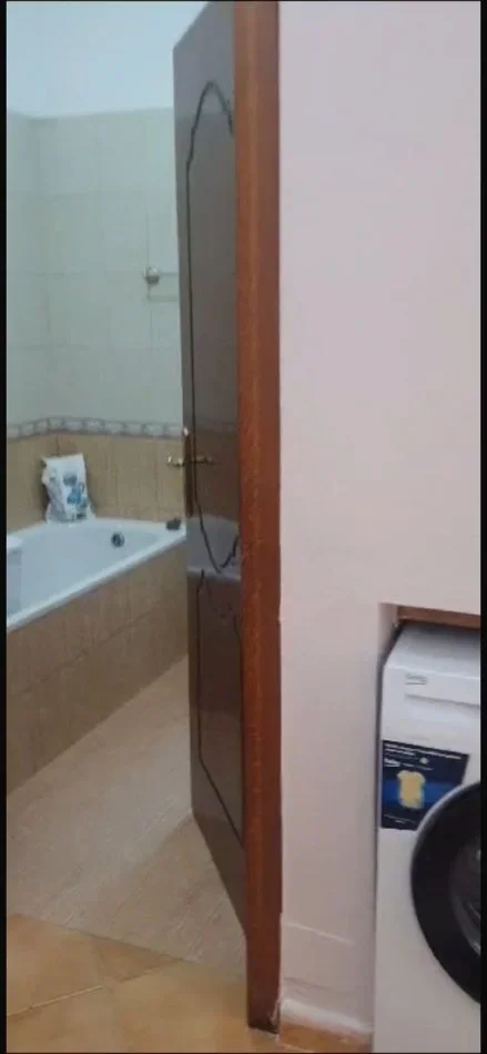 Tirane, jap me qera apartament+verande | Penthouse 2+1+Aneks+Ballkon Kati 6, 95 m² 600 € (Rruga Ali Begeja Tirane)