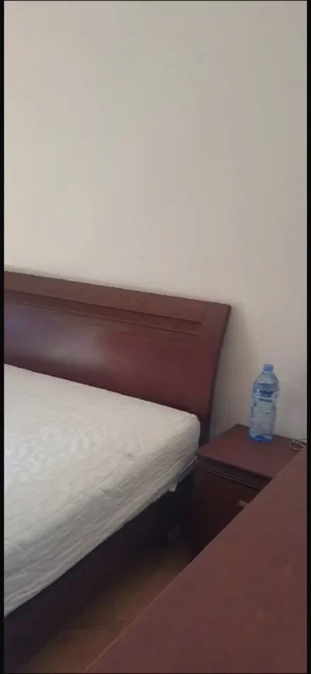 Tirane, jap me qera apartament+verande | Penthouse 2+1+Aneks+Ballkon Kati 6, 95 m² 600 € (Rruga Ali Begeja Tirane)