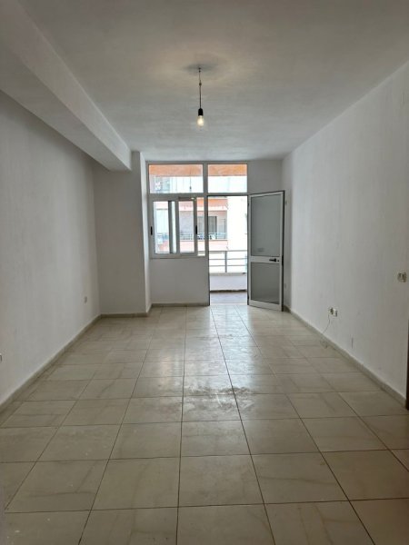 Tirane, shitet apartament 1+1+Ballkon Kati 2, 83 m² 91,000 € (rruga Sokrat Miho)