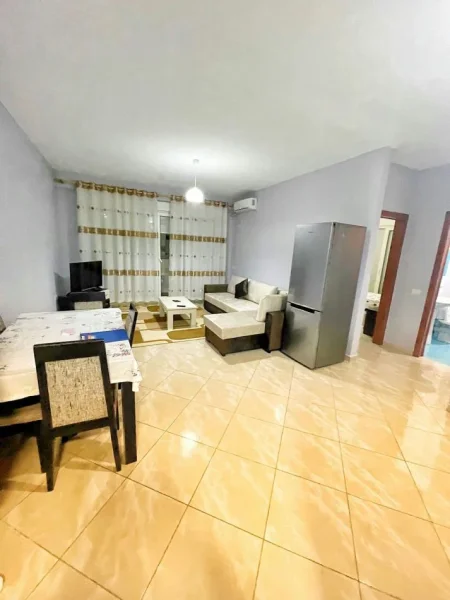 Tirane, jepet me qera apartament 2+1 Kati 2, 87 m² 500 € (kopshti botanik)