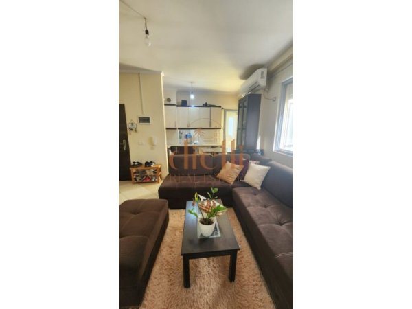 Shitet Apartament 2+1 + Post Parkimi Perfshire Ne Cmim, 2+1+Ballkon Kati 3, 70 m² 155,000 € (Kodra e Diellit)