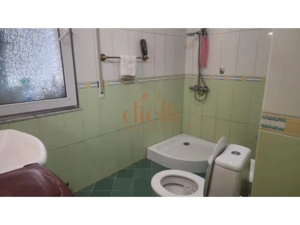 Shitet Apartament 2+1 + Post Parkimi Perfshire Ne Cmim, 2+1+Ballkon Kati 3, 70 m² 155,000 € (Kodra e Diellit)