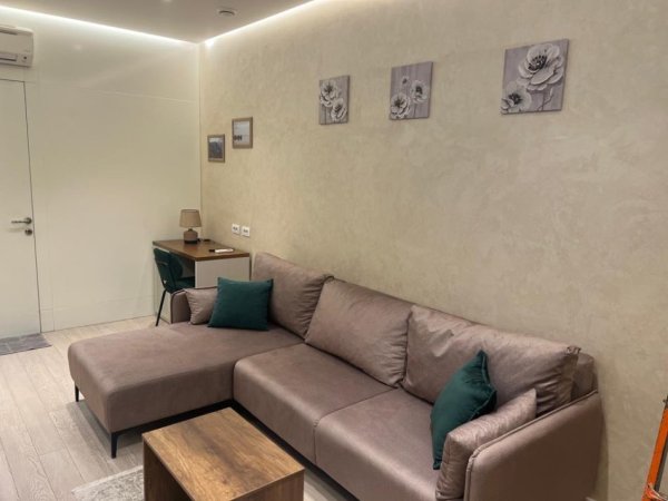 Tirane, jepet me qera apartament 1+1 Kati 2, 68 m² 50 € (Shallvaret)