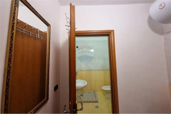Tirane, jepet me qera apartament Kati 1, 78 m² 450 € 