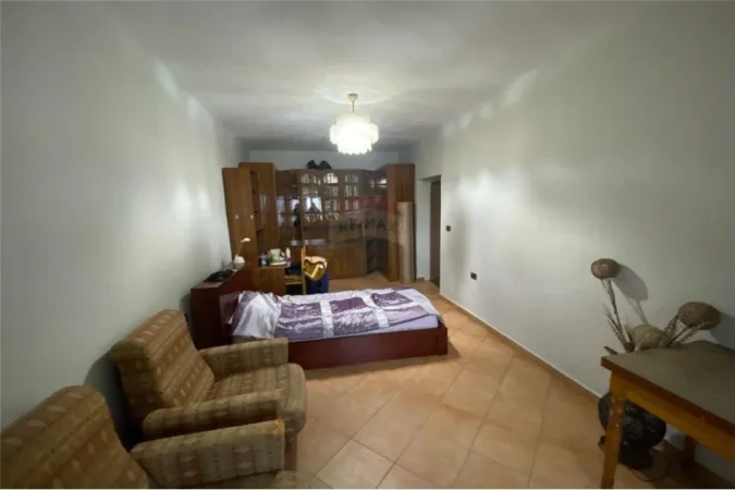 Tirane, jepet me qera apartament Kati 2, 105 m² 550 € 