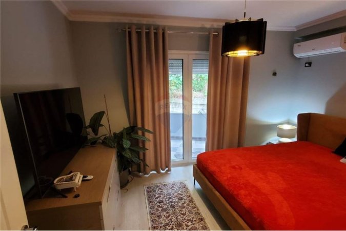 Tirane, shitet apartament 2+1 Kati 3, 93 m² 160.000 € (Kopshti Botanik)