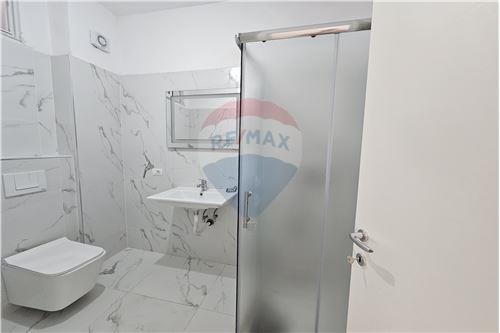 Tirane, jepet me qera 2+1 , 97 m² 600 € (Don Bosko, Shqipëri)