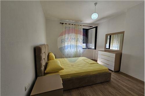 Tirane, jepet me qera 2+1 , 97 m² 600 € (Don Bosko, Shqipëri)