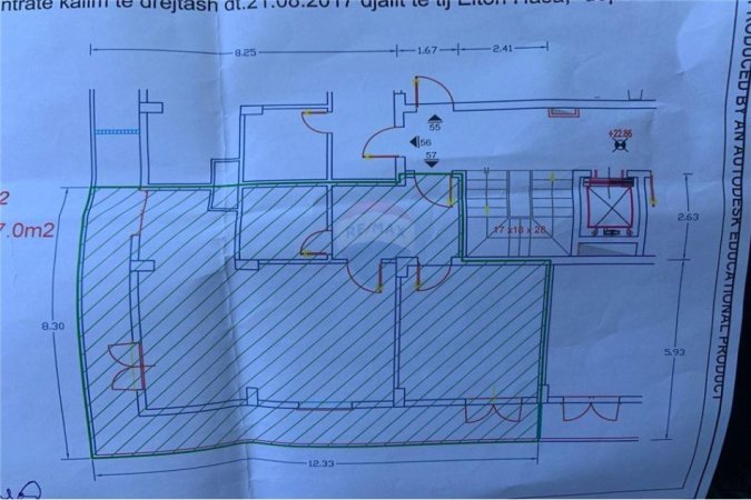 Tirane, jepet me qera apartament 1+1 Kati 7, 106 m² 300 € (Aleksander Moisiu - Kinostudio)