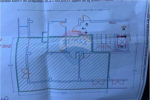 Tirane, jepet me qera apartament 1+1 Kati 7, 106 m² 300 € (Kinostudio - Rrethinë - Kinostudio, Shqipëri)