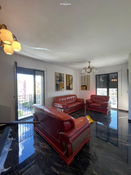Tirane, jap me qera apartament 2+1 Kati 6, 122 m² 550 € (porcelan)