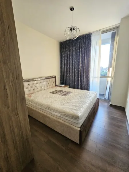 Tirane, jepet me qera apartament 2+1 Kati 3, 87 m² 700 € (Petro Nini Liarasi)